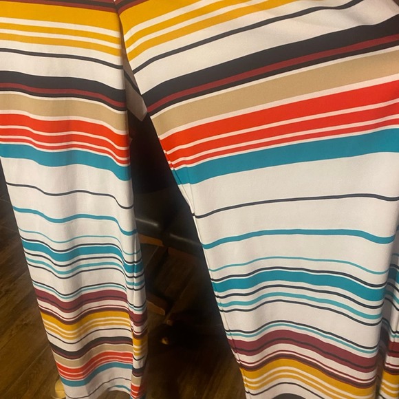 Resort Style New York & Company Gaucho Pants Sz L (12-14) - Picture 4 of 8